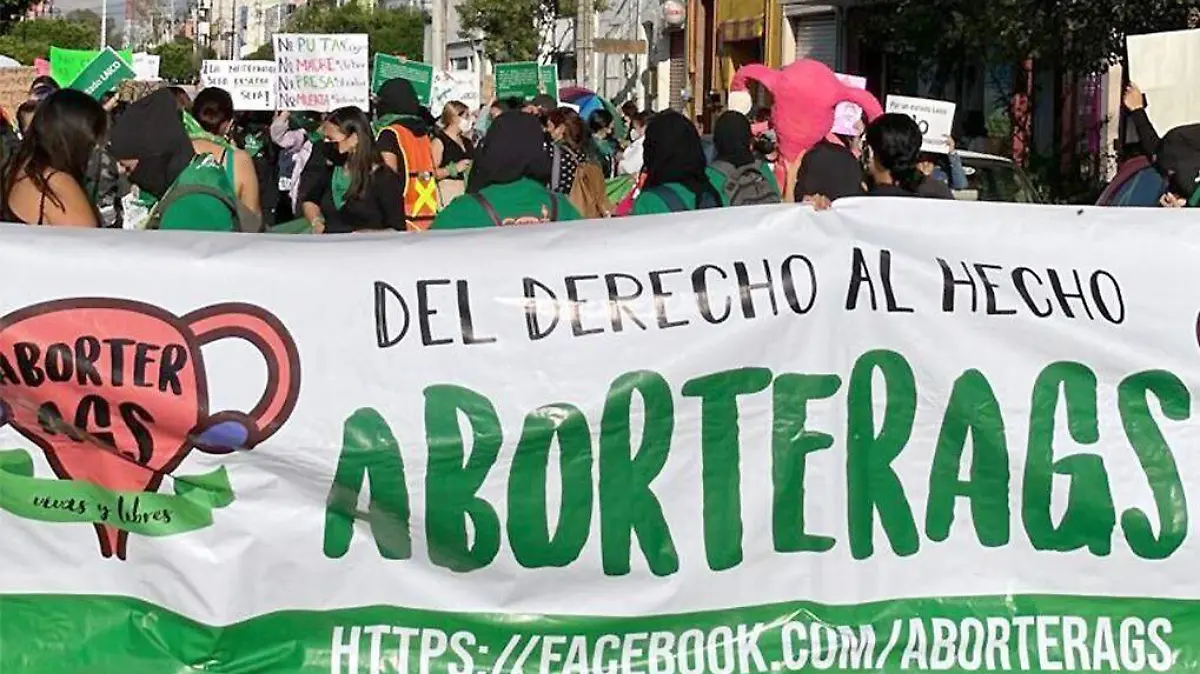 MARCHA A FAVOR DEL ABORTO EN LA CAPITAL DE AGUASCALIENTES- Andrea Esparza- EL SOL DEL CENTRO (3)